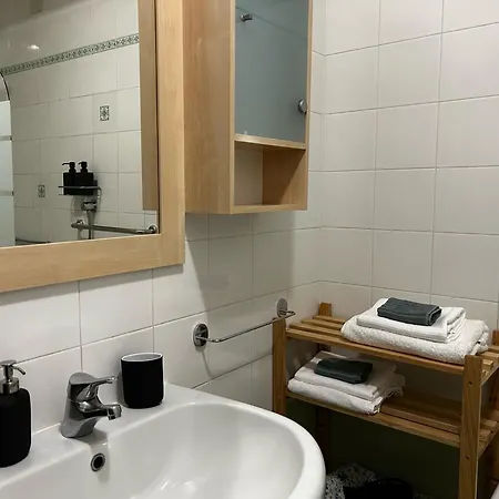 Nutshell Parco, Centro, Policlinico